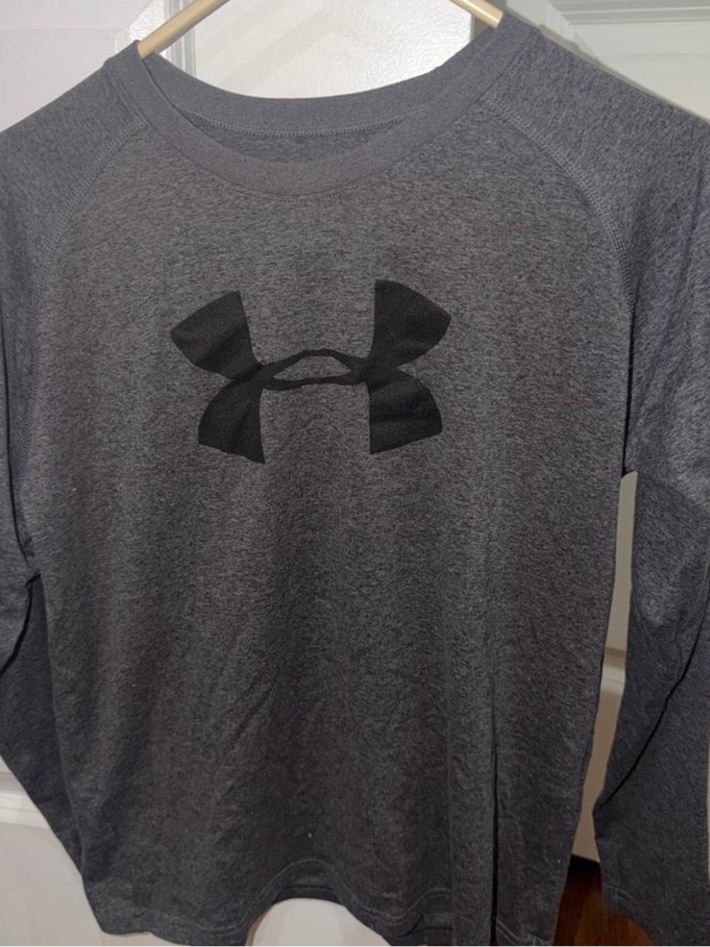 Under Armour Youth Large Long-Sleeve Heather Gray Logo Tee